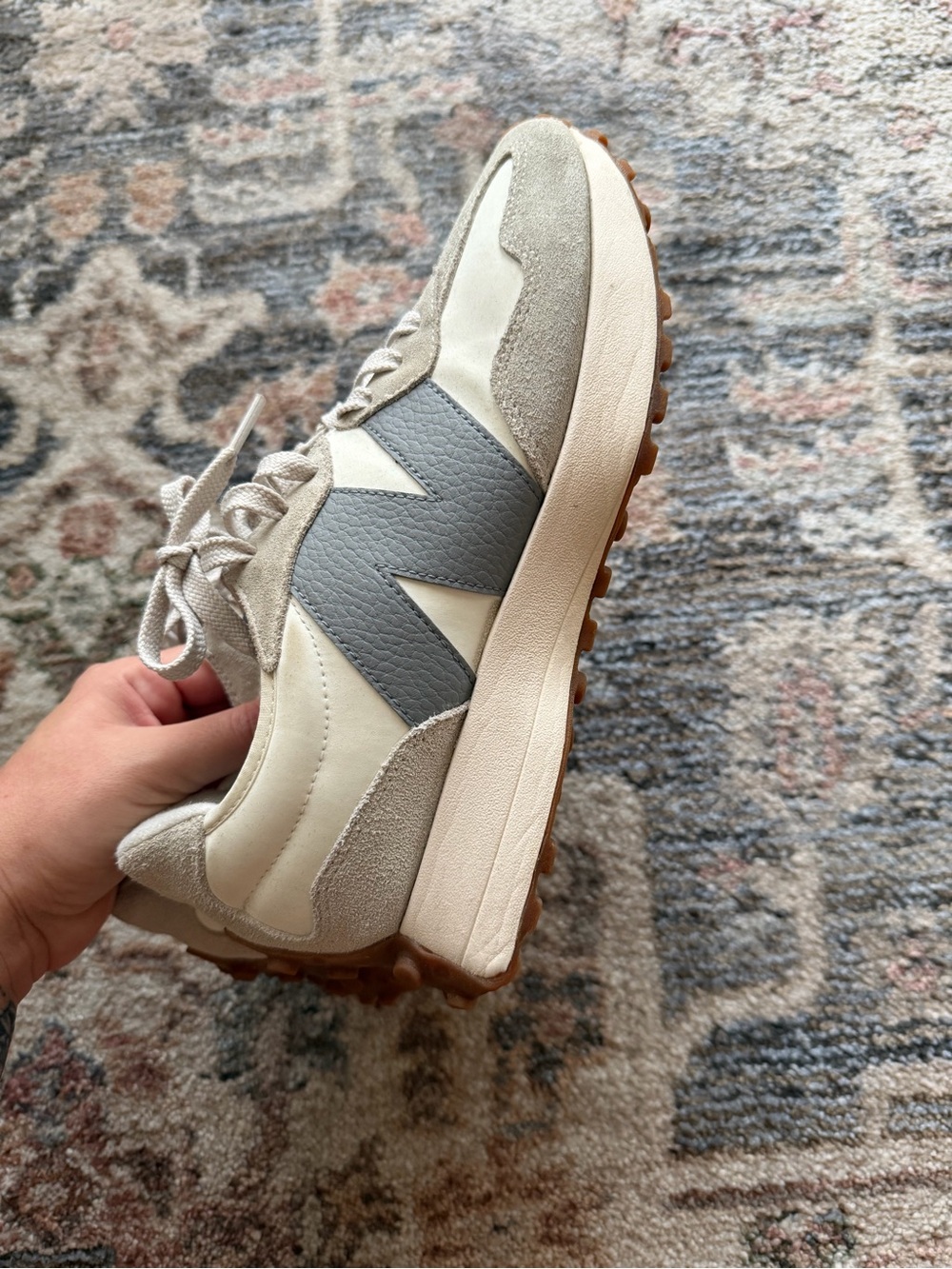 New Balance 327 gray and cream - Picture 3 of 4